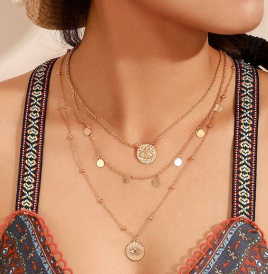 metal pendant necklace