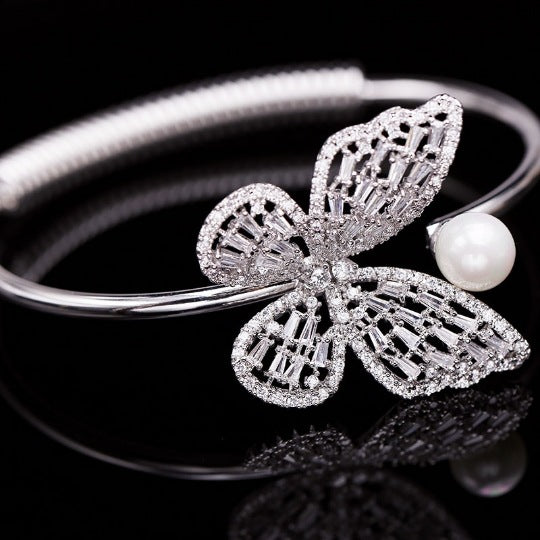 Women's Fashion Hollowed-out Vintage Bracelet