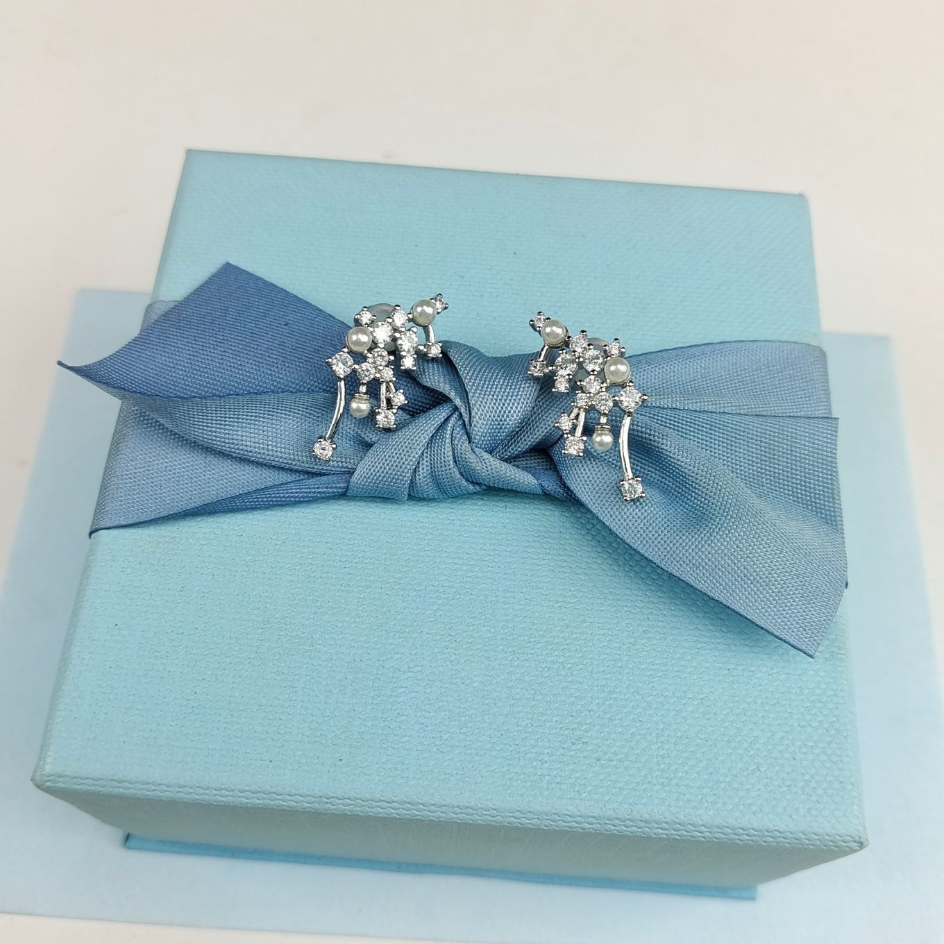 Nebula Earrings Pearl Earrings