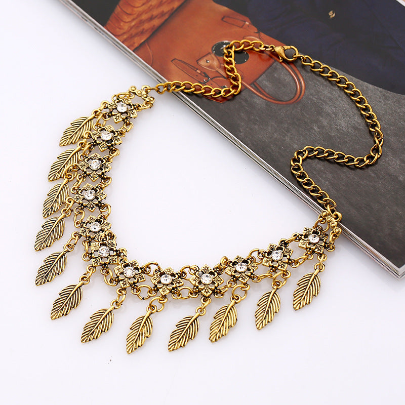 Vintage leaf tassel short necklace necklace